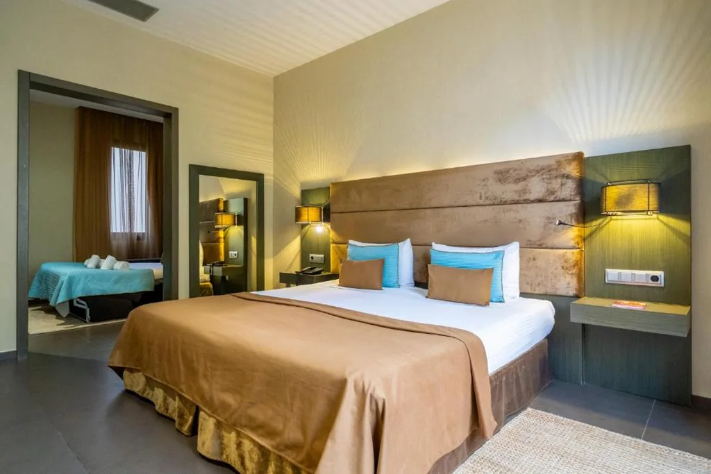 Habitación Familiar — Hotel Constanza