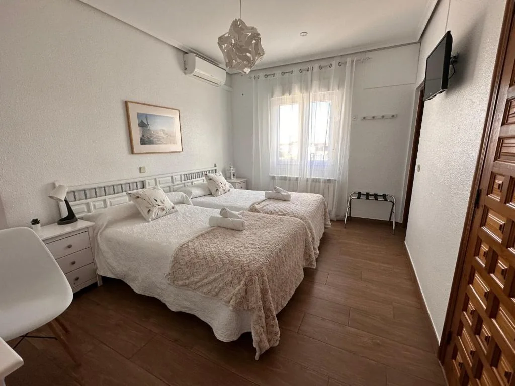 Camera doppia con letti singoli — Hotel Consuegra