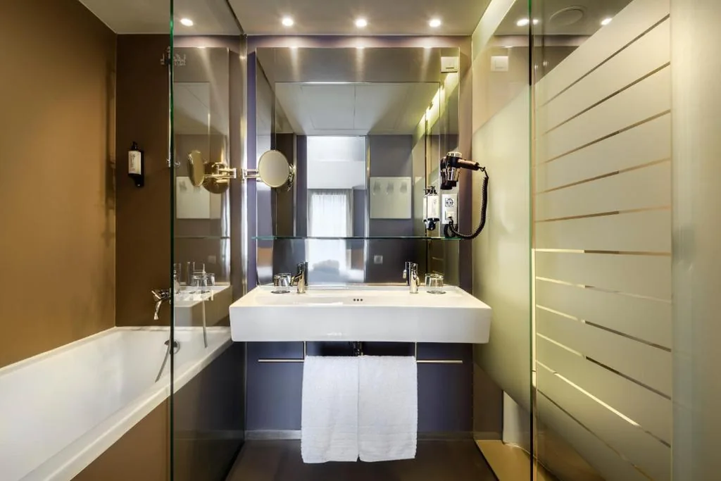 Double Room - 1 or 2 Beds — Hotel Continental Balneario de Panticosa