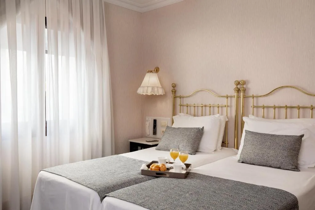 コンフォートダブルルーム（ベッド1台または2台） — Hotel Continental Barcelona