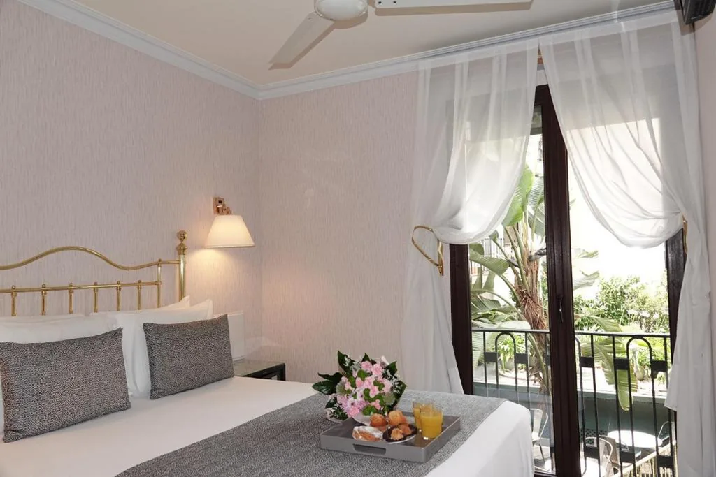 ガーデンビュー・スーペリアダブルルーム（ベッド1台または2台） — Hotel Continental Barcelona