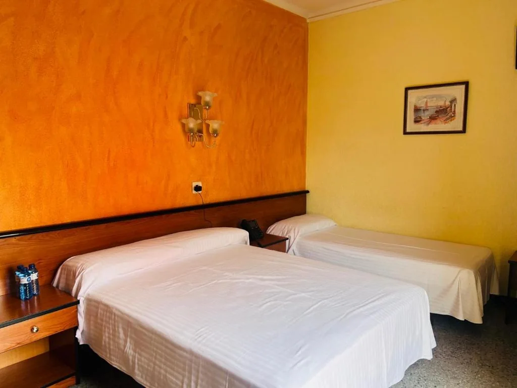 Familiekamer — HOTEL CONTINENTAL
