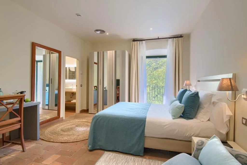 Deluxe-Doppelzimmer – 1 oder 2 Betten — Hotel Convent de Begur