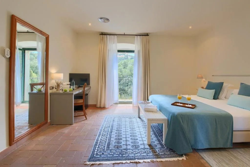 Deluxe-Doppelzimmer mit Zustellbett — Hotel Convent de Begur