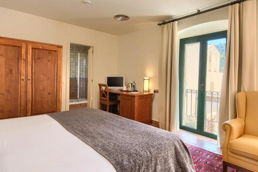 Standard-Doppelzimmer – 1 oder 2 Betten — Hotel Convent de Begur