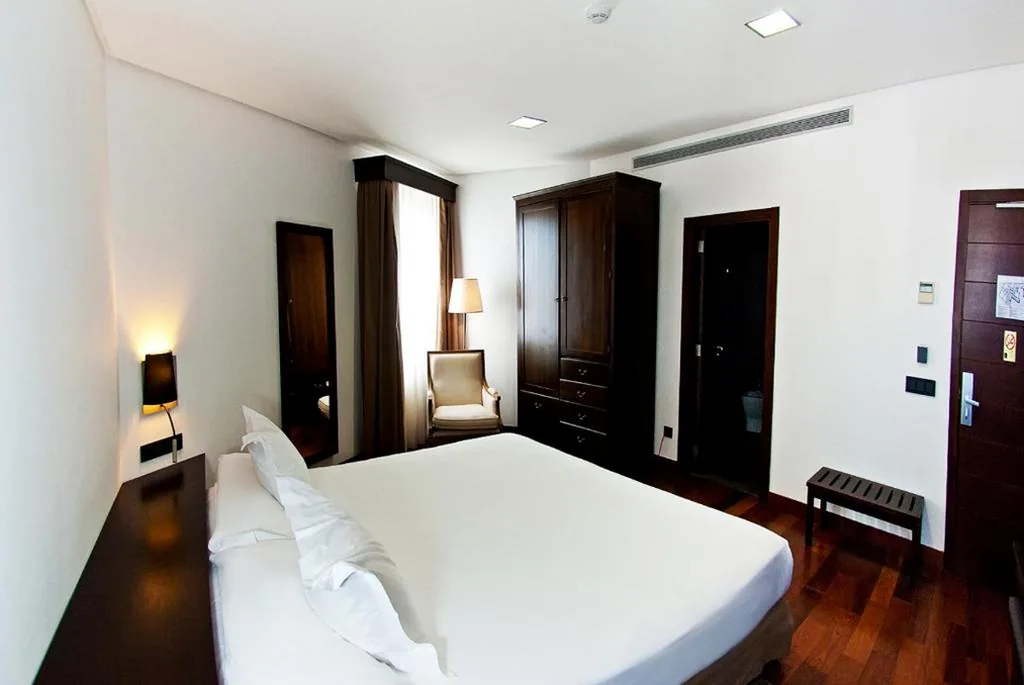 Doppelzimmer mit Terrasse — Hotel Convento Aracena & SPA
