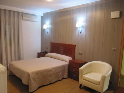 Hotel Corona de Castilla — Foto 2
