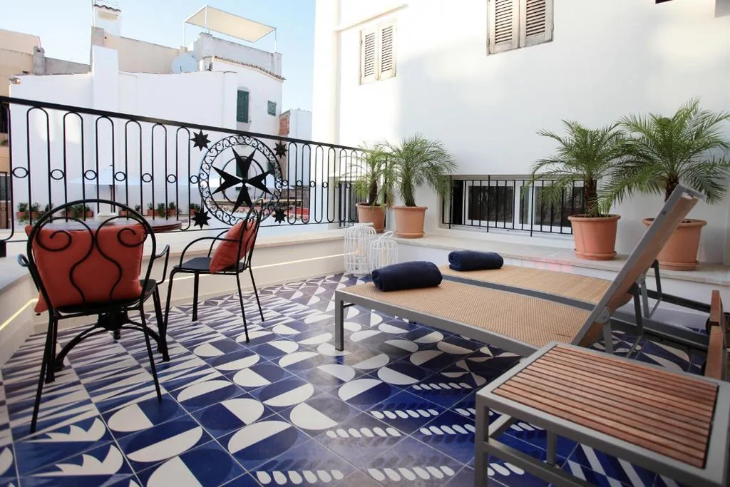 Private Terrace Room — Hotel Cort