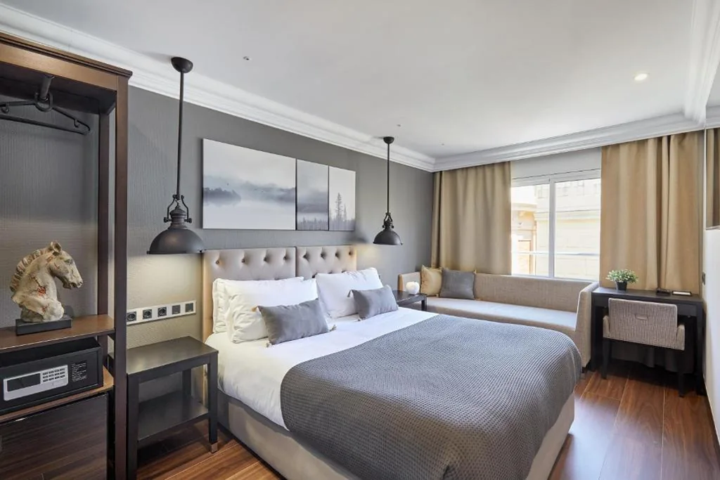 Chambre double supérieure — Hotel Cortes Rambla
