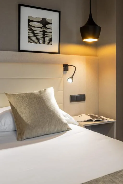 Double Room - 1 or 2 Beds — Hotel Cortezo
