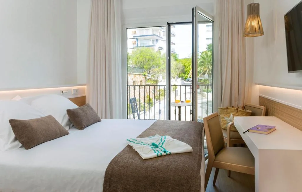 Quarto Duplo com vista para o jardim — Hotel Costa Brava
