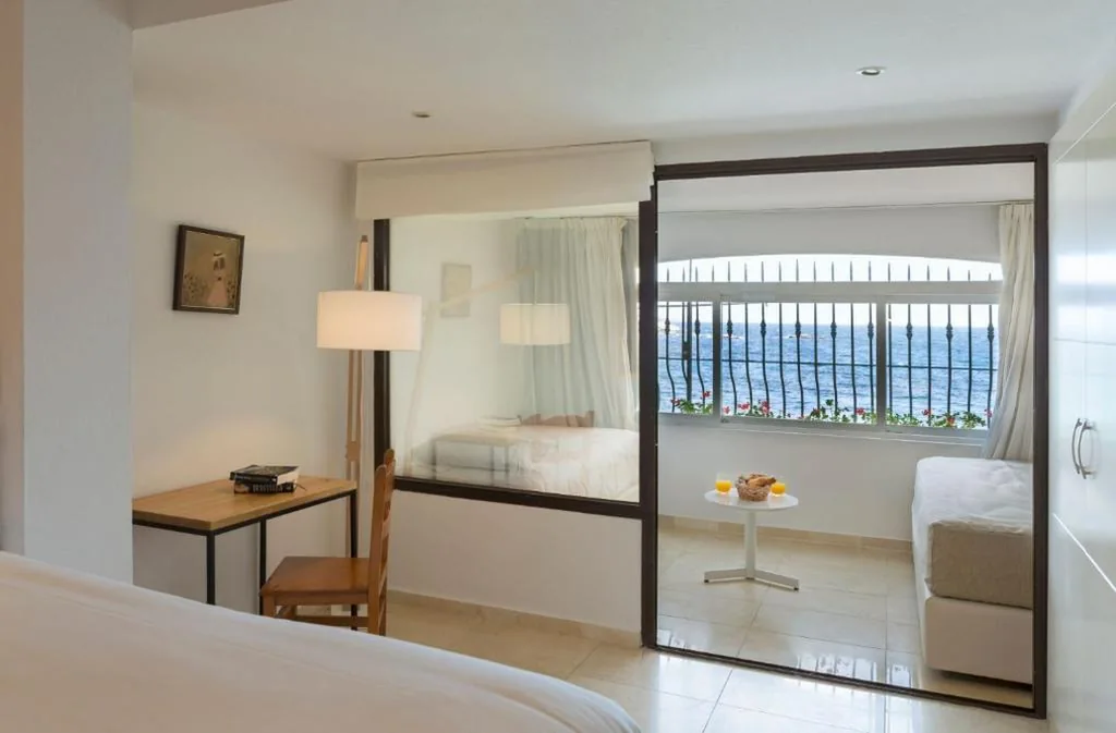 Quarto Familiar com duche — Hotel Costa Brava