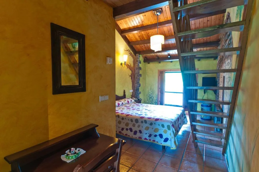 Habitación Familiar (2 adultos y 2 niños) — Hotel Costa de Rodiles