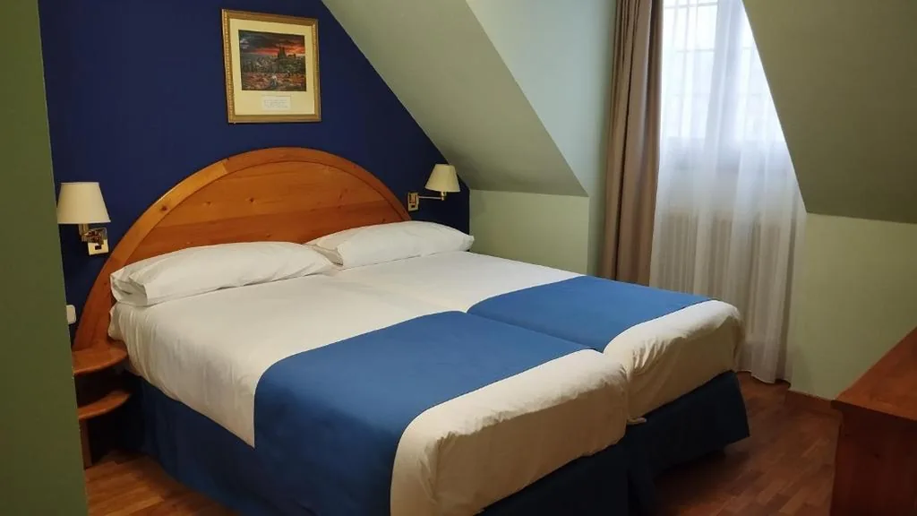 Quarto Duplo — Hotel Covaleda Soria