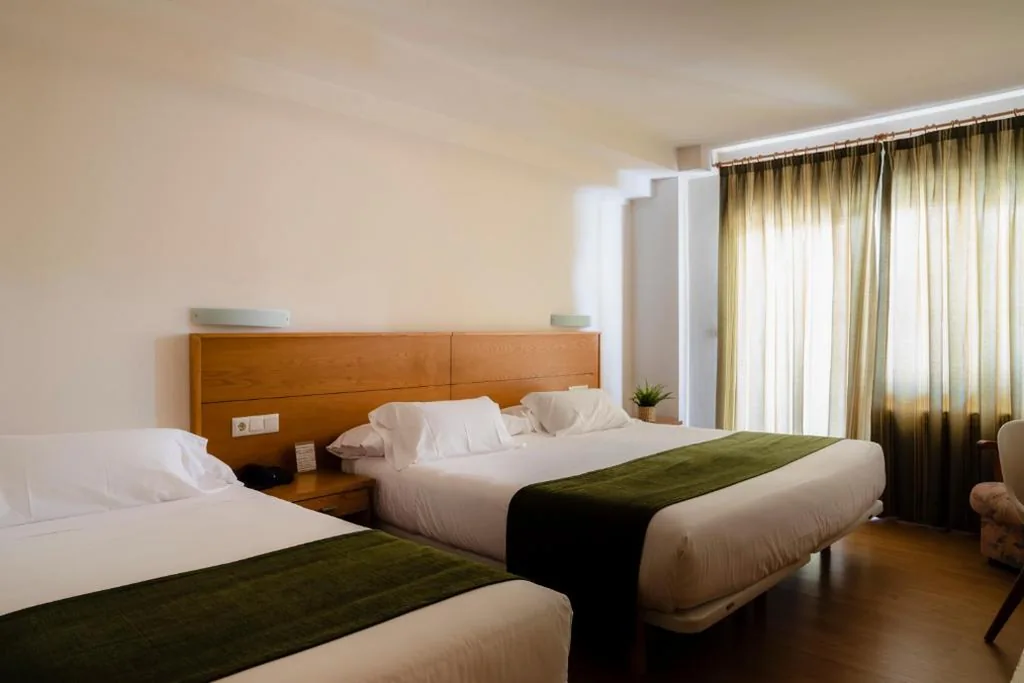 バルコニー付きファミリールーム — Hotel Crisol de las Rías