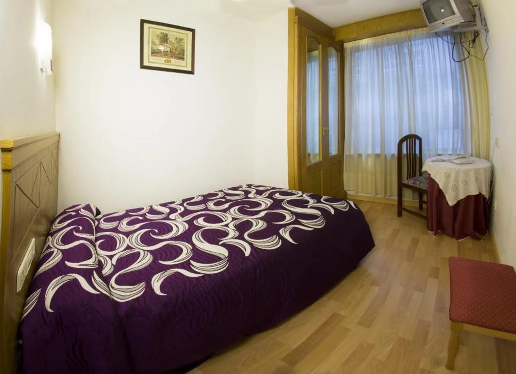 Habitación Individual — Hotel Cristal 2