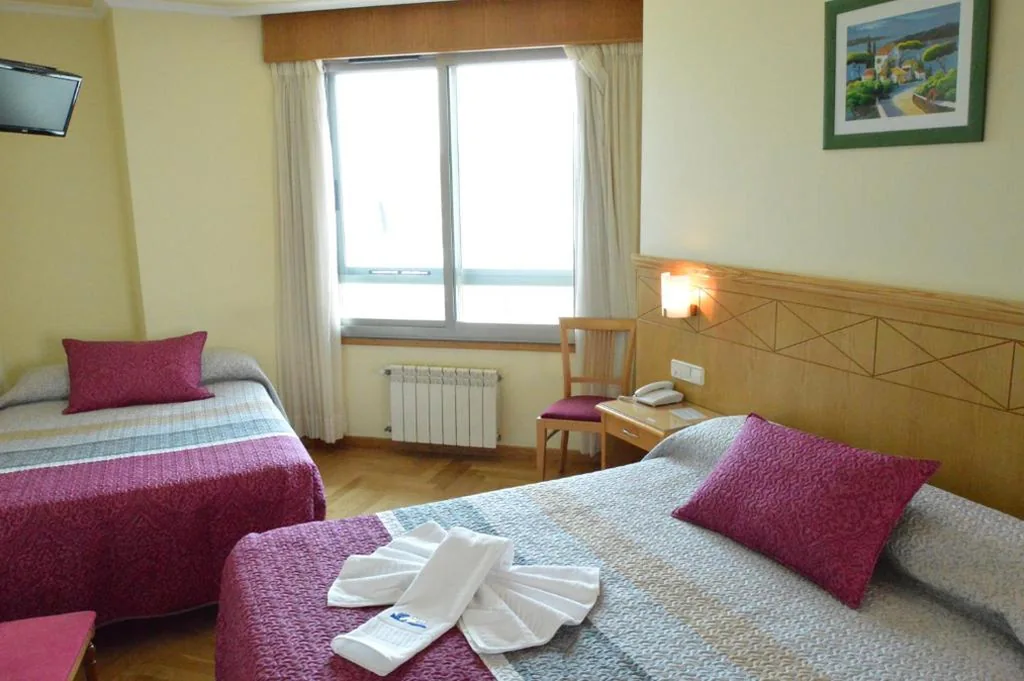 Habitación Triple — Hotel Cristal 2