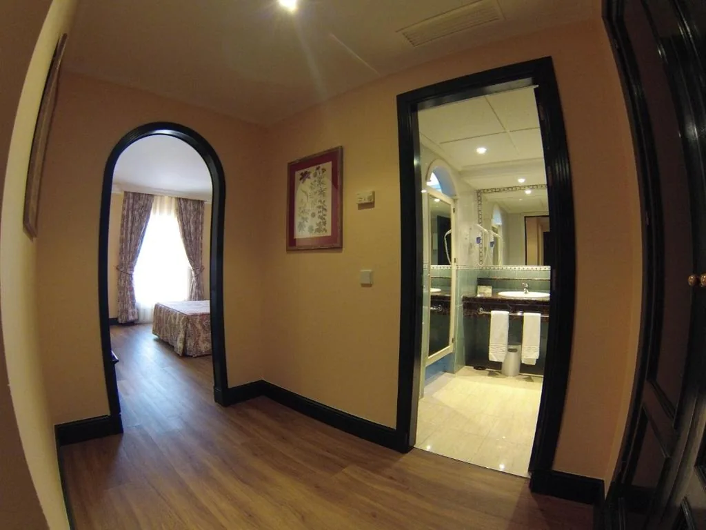 Double Room - 1 or 2 Beds — Hotel Cristina