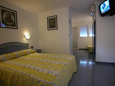 Hotel Crystal Park — Foto 2