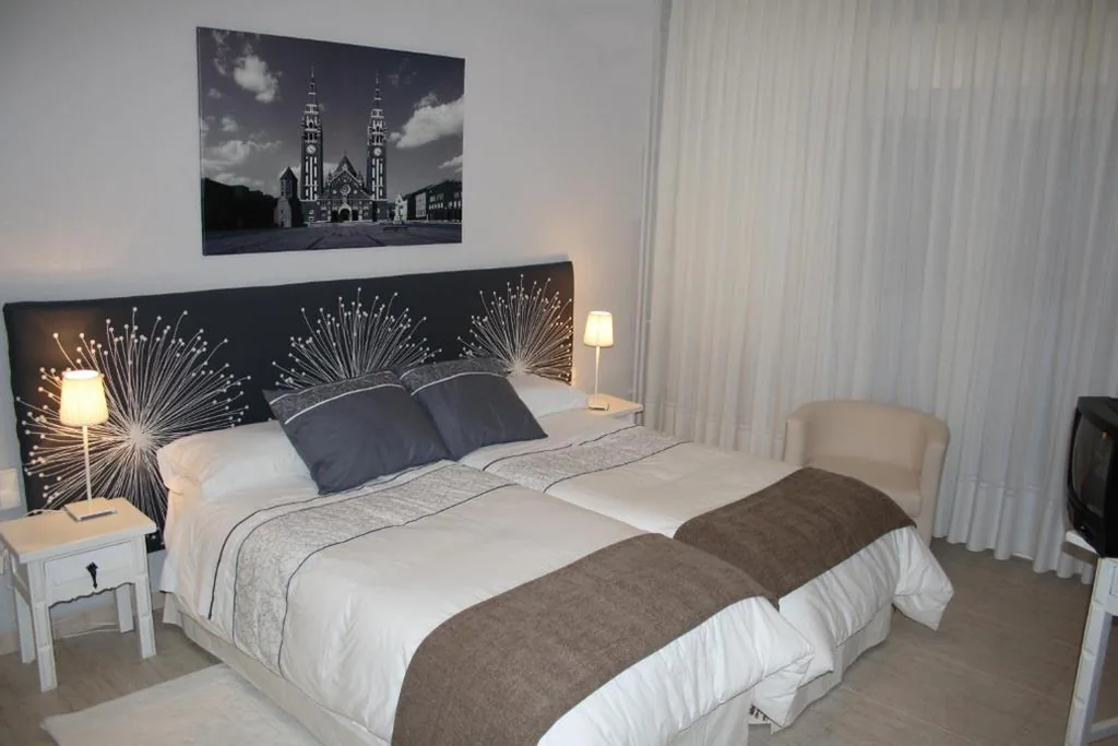 Habitación Doble - 2 camas — Hotel Cuatro Calzadas