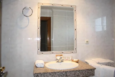 Hotel Cuatro Calzadas — foto 3