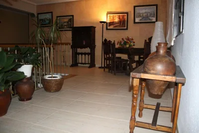 Hotel Cuatro Calzadas — foto 11