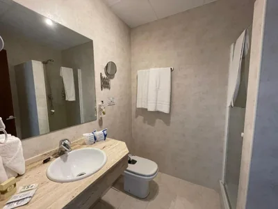 Hotel Cuatro Vientos — photo 7
