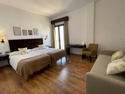 Hotel Cuatro Vientos — photo 12