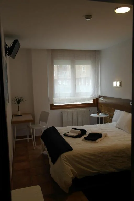 Camera doppia - 1 o 2 letti — Hotel Cuéntame