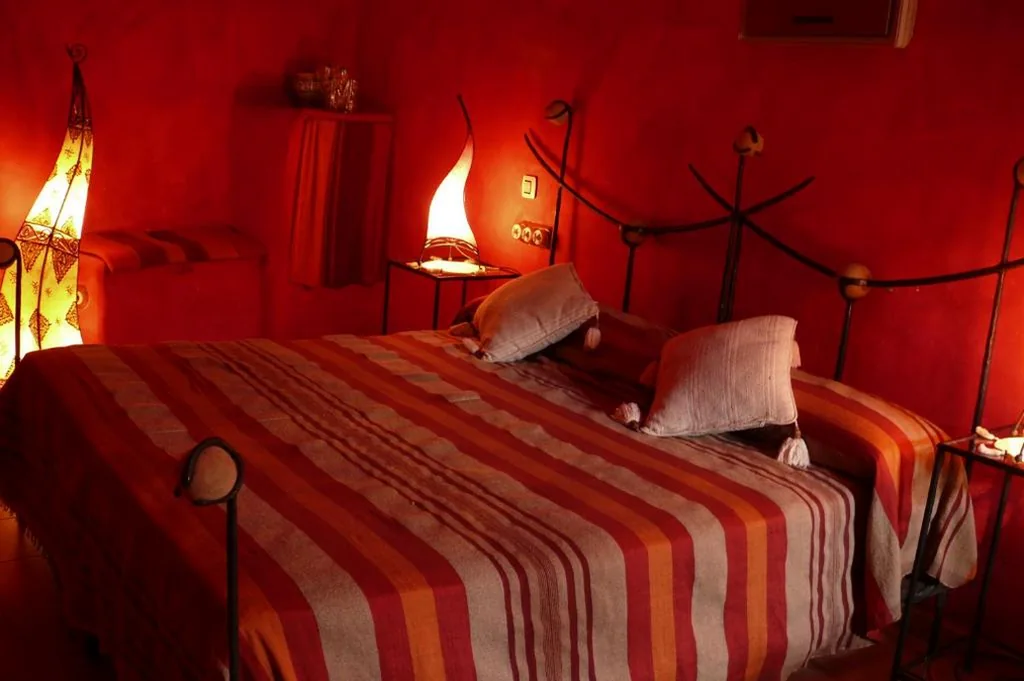 Deluxe Room — Hotel Cueva Tardienta Monegros-Adults Only