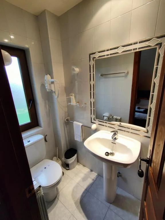 Habitación Doble - 2 camas — Hotel Cumbres de Valdeón
