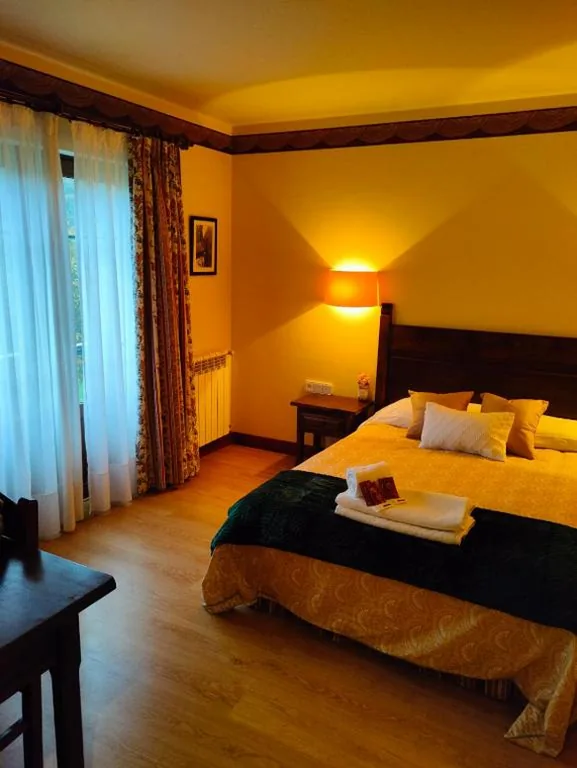 Habitación Doble — Hotel Cumbres de Valdeón