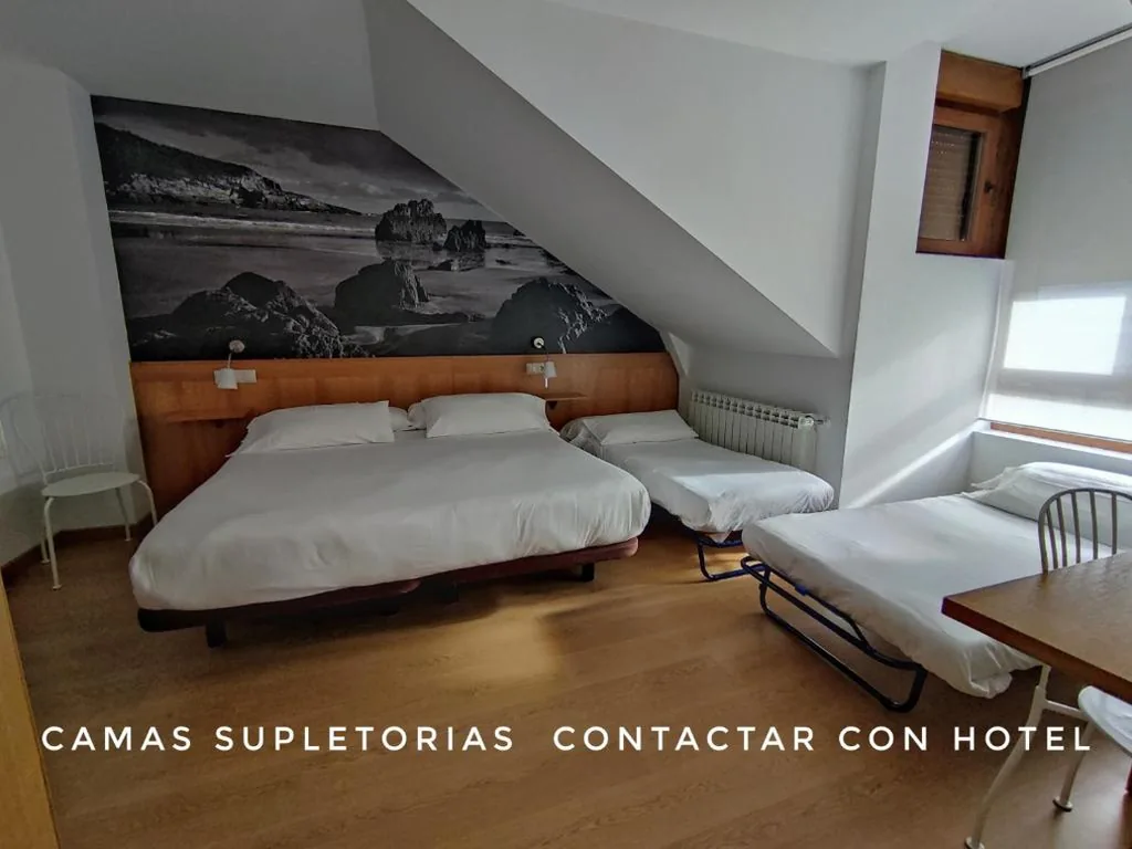 Habitación Doble — Hotel Dabeleira