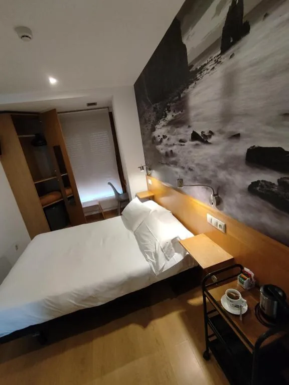 Habitación Doble Pequeña — Hotel Dabeleira