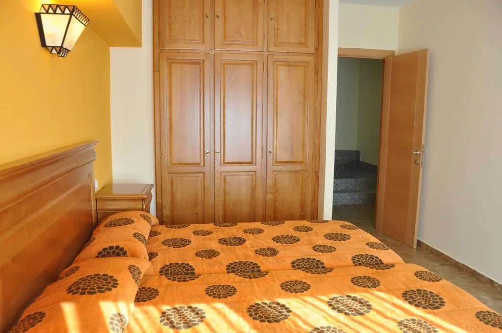 Dreibettzimmer — Hotel de Alba