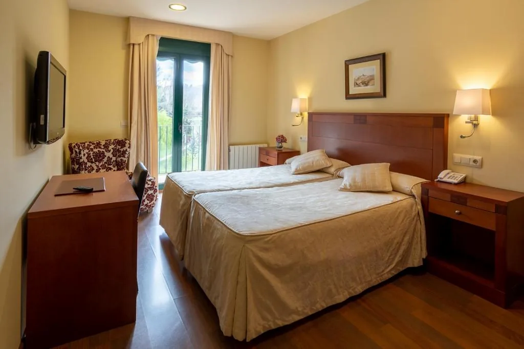 Superior-Doppelzimmer — Hotel de Camprodón