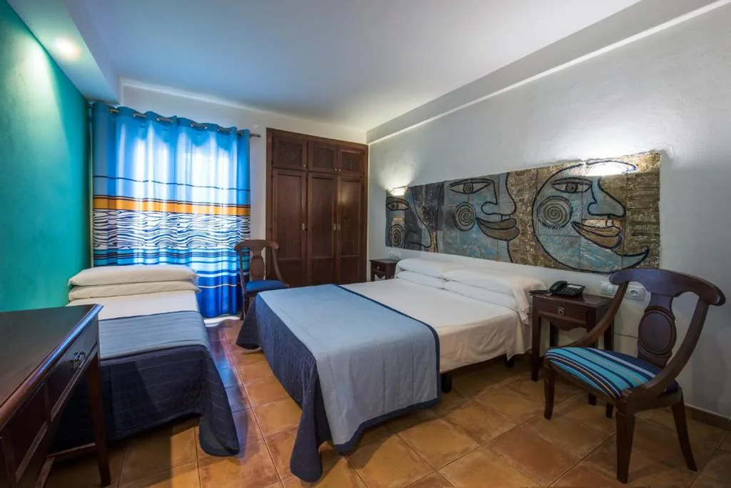 Camera familiare (2 adulti + 1 bambino) — Hotel de Naturaleza Rodalquilar & Spa Cabo de Gata