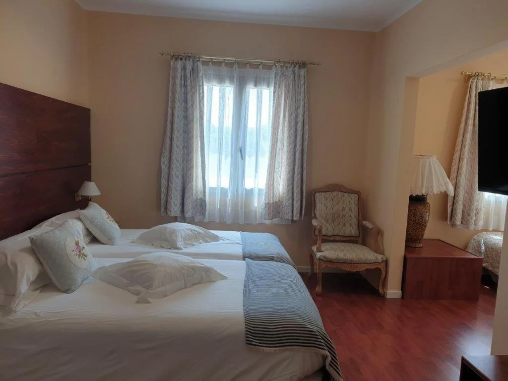 Budget Quadruple Room — Hotel del Carme