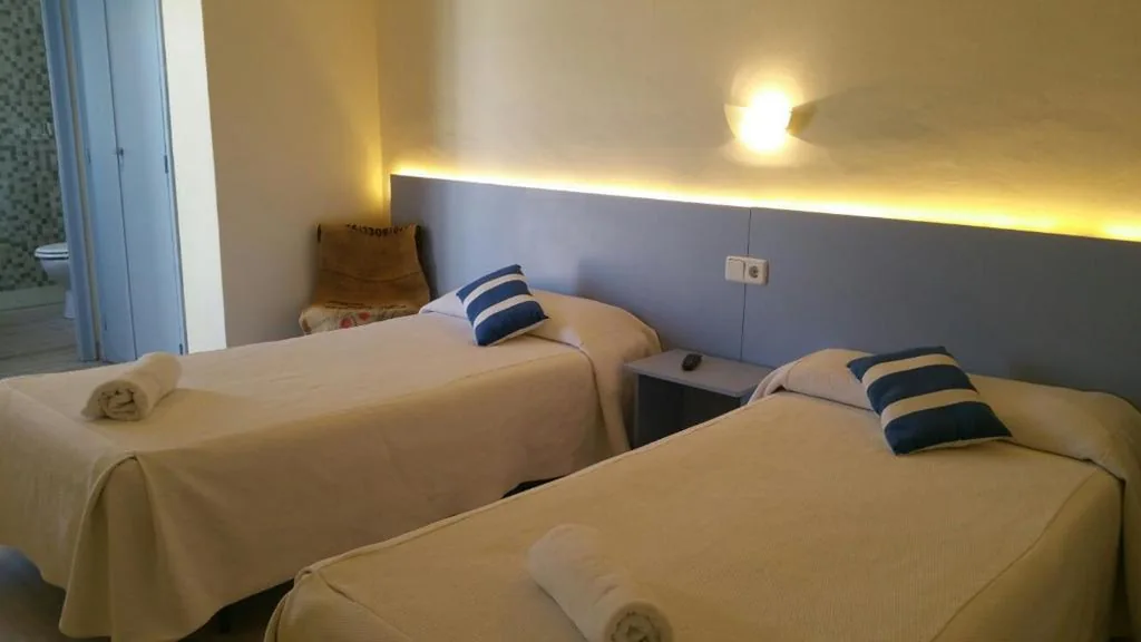 Habitación Doble Estándar con vistas al jardín - 1 o 2 camas — Hotel del Mar