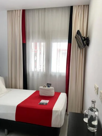 Hotel del Pintor by Hoteles con Cultura — foto 11