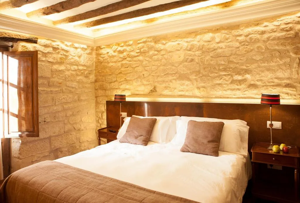 Superior-Zimmer – 1 großes Bett — Hotel del Sitjar
