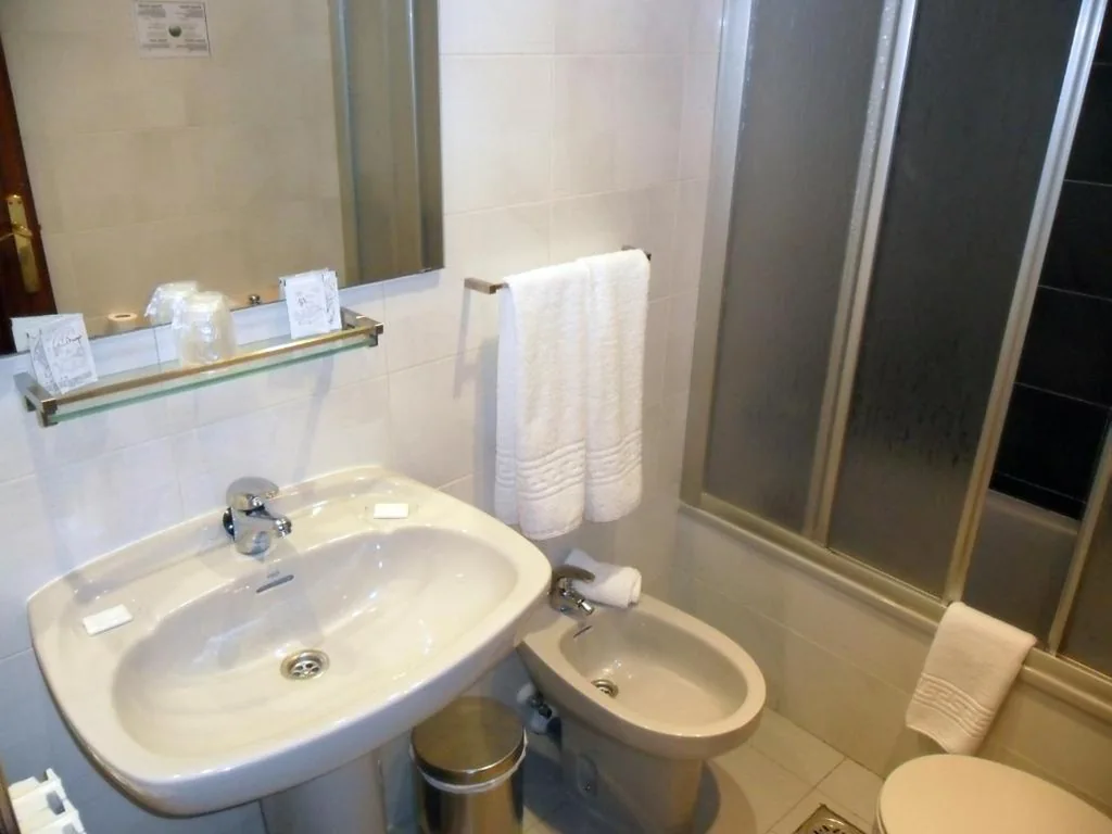 Driepersoonskamer — Hotel Delicias