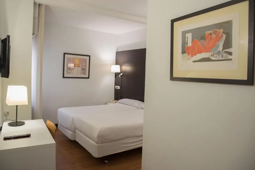 Camera doppia con 2 letti (1-2 adulti) — Hotel Delta