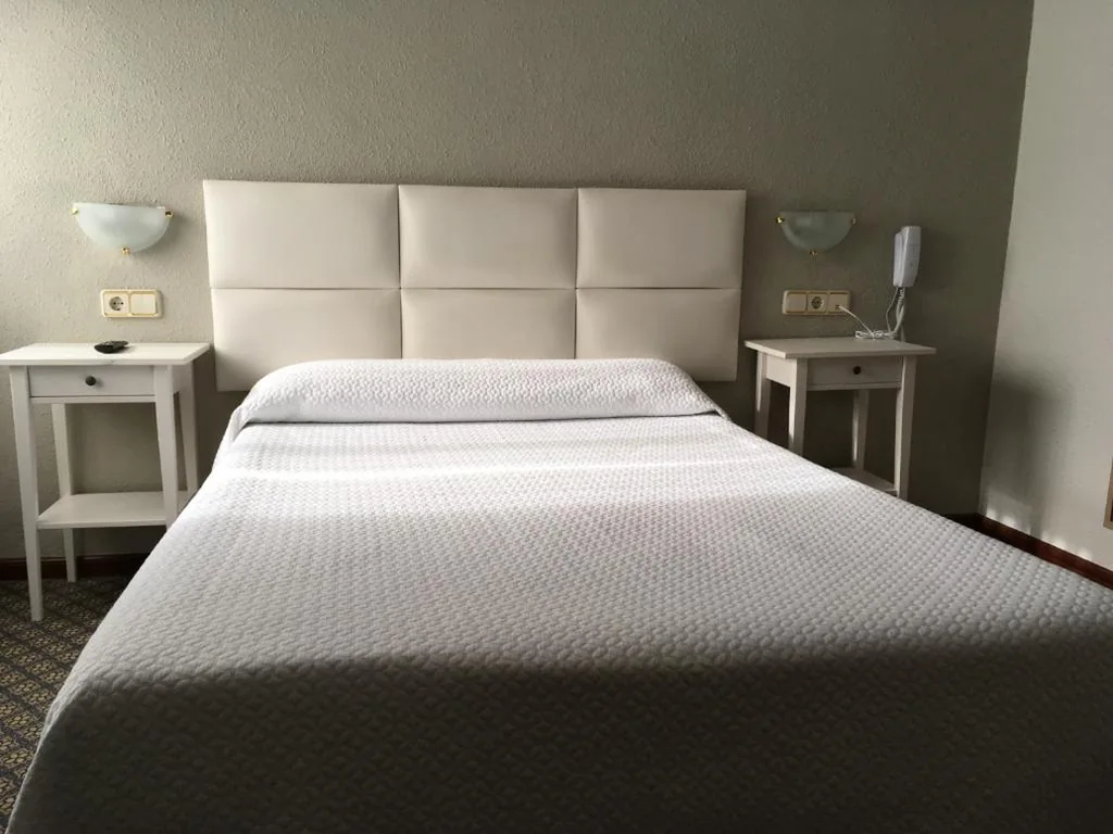 Doppelzimmer – 1 oder 2 Betten — Hotel Derli Sella
