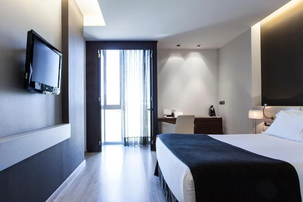 Habitación Doble con aparcamiento — Hotel Diagonal Plaza