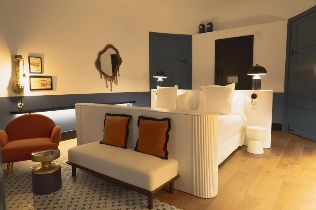 Deluxe套房 — Hotel Divino Figueres by Fimedhotels