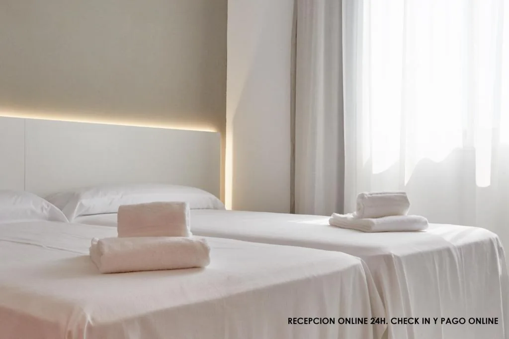 港の眺望付きダブルルーム（キングベッド1台またはシングルベッド2台） — Hotel DL Port