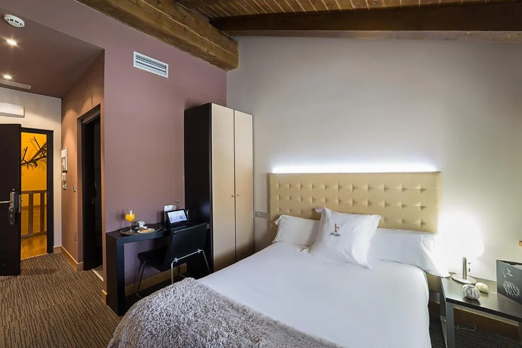 ダブルルーム — Hotel Dolarea