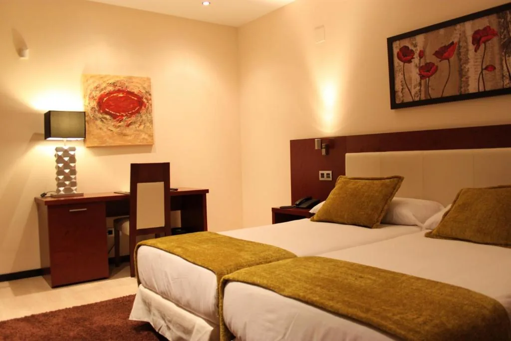 Double Room - 2 Beds — Hotel Don Felipe