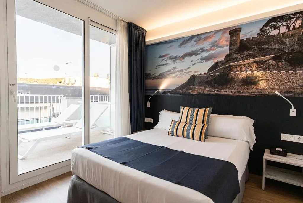 Superior Suite — Hotel Don Juan Tossa